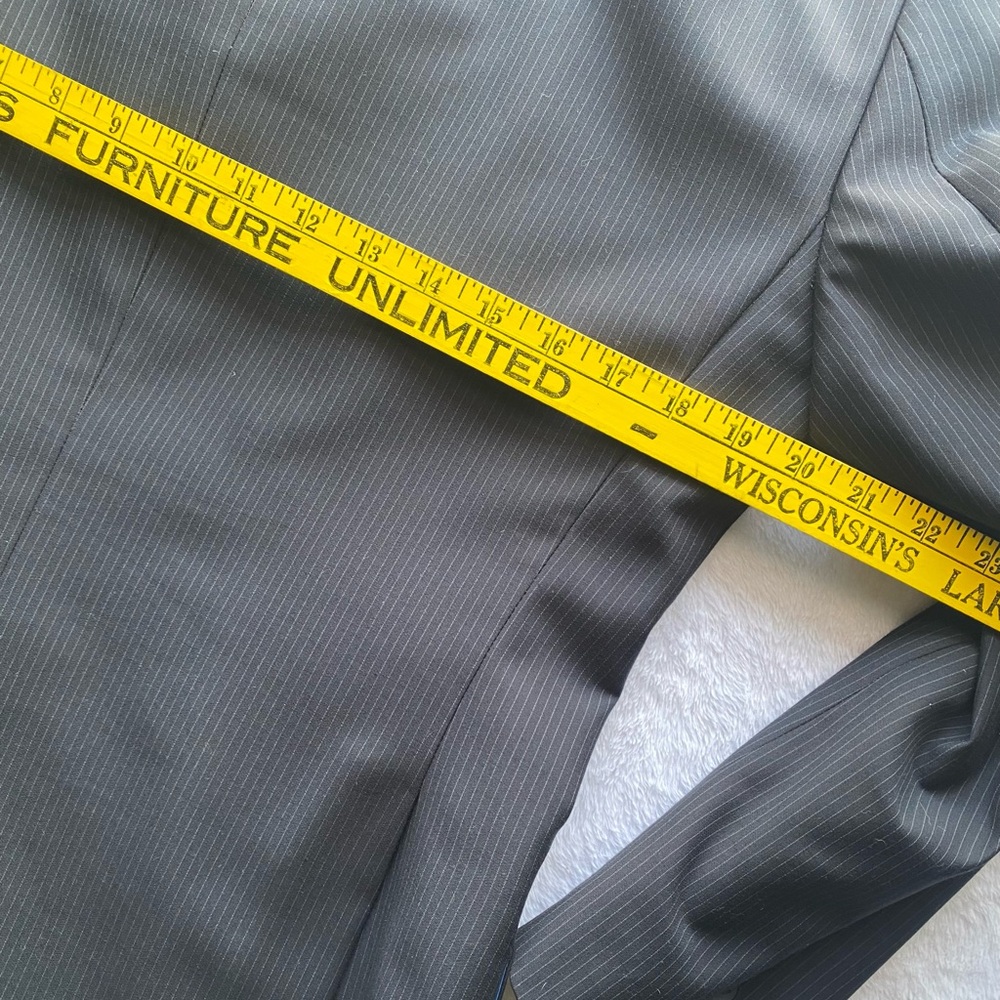 Men’s Tailored Gray Pinstripe Blazer Sport Coat Blue Lining 3 Button XS/S - Picture 12 of 13